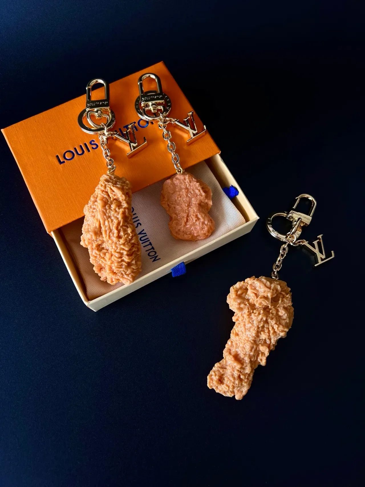 Louis Vuitton Gold Beige Hardware Fried-Chicken-Shaped Pendant Bracelet 8
