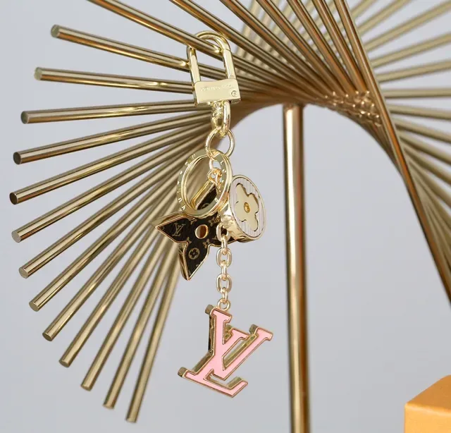Louis Vuitton Gold Pink Hardware Enamel LV Logo Bracelet 6