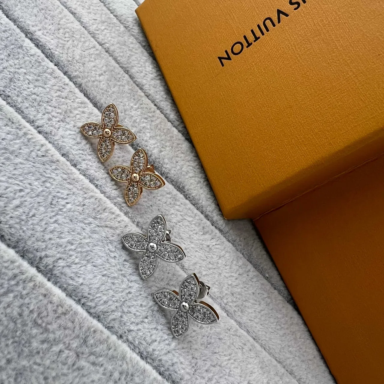 Louis Vuitton Gold Silver Four-Petal Flower Motif Pave-Set Crystals Earrings 5