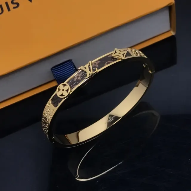 Louis Vuitton Gold-Tone Monogram Motif Enamel Bangle Bracelet 3