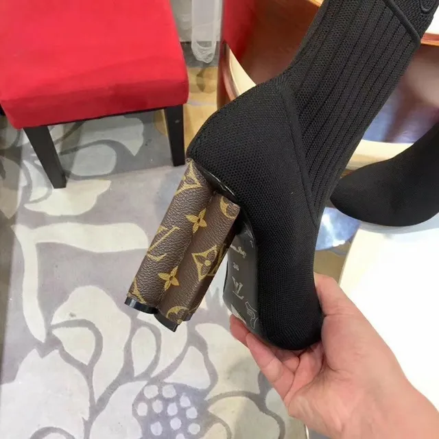 Louis Vuitton Tricoté Noir Marron Côtelé Style Chaussette Supérieure Monogrammé Talon Bloc Bottines Cheville 6
