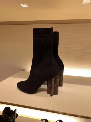 Louis Vuitton Tricoté Noir Marron Côtelé Style Chaussette Supérieure Monogrammé Talon Bloc Bottines Cheville 9