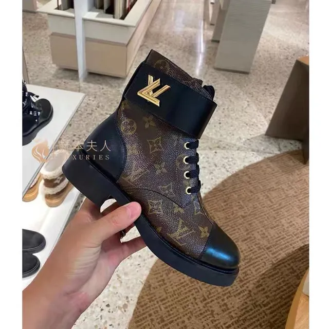 Louis Vuitton Le Cagole Bottes à la cheville en toile Monogram embout cap 6