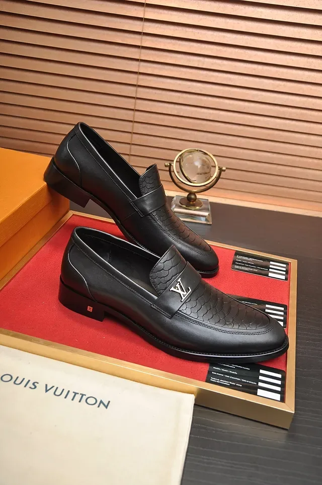Louis Vuitton Loafer Black Gold Leather Snakeskin-Textured Vamp Loafer 4
