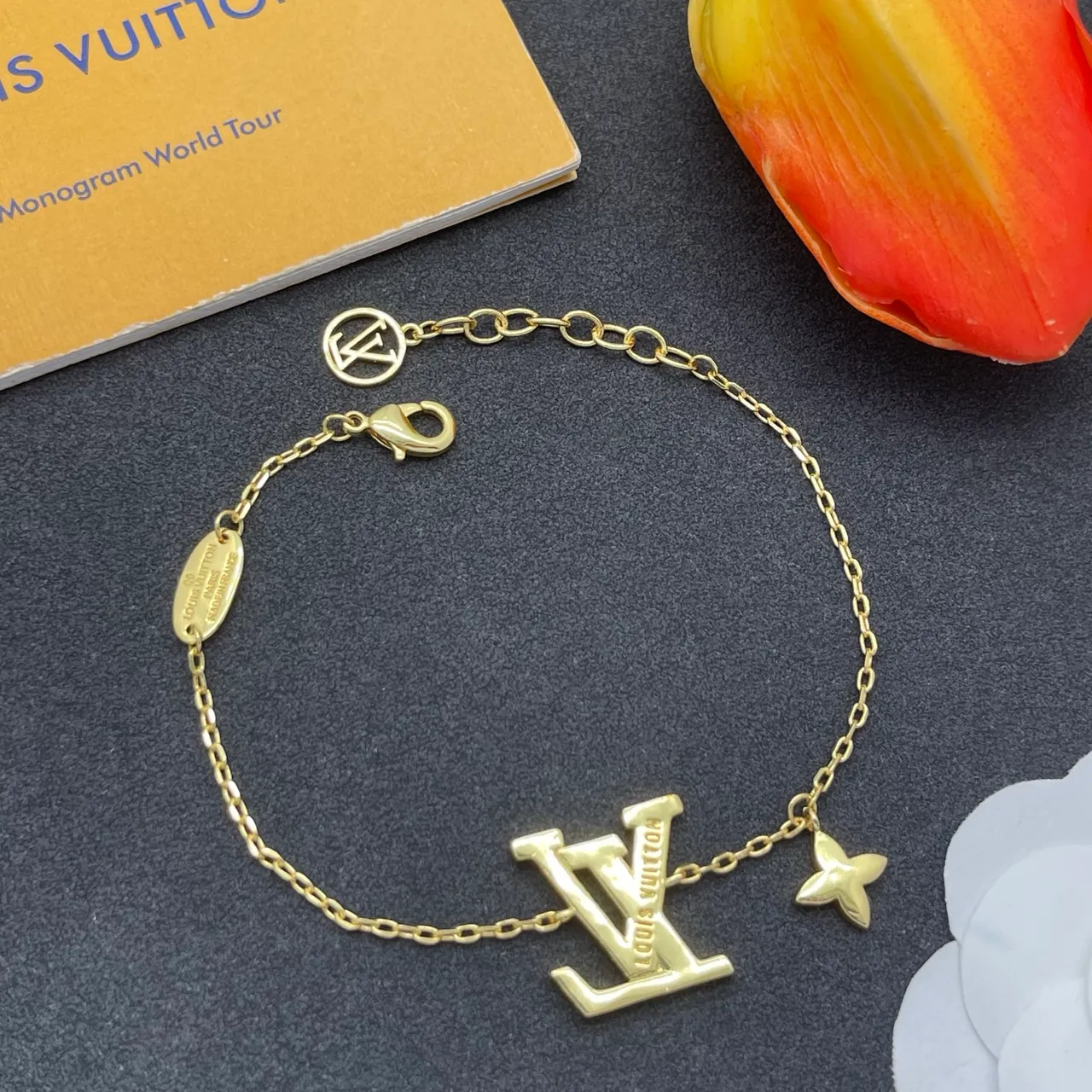 Louis Vuitton LV سوار سلسلة ذهبي رابط أحمر مينا شعار معلق سوار 4