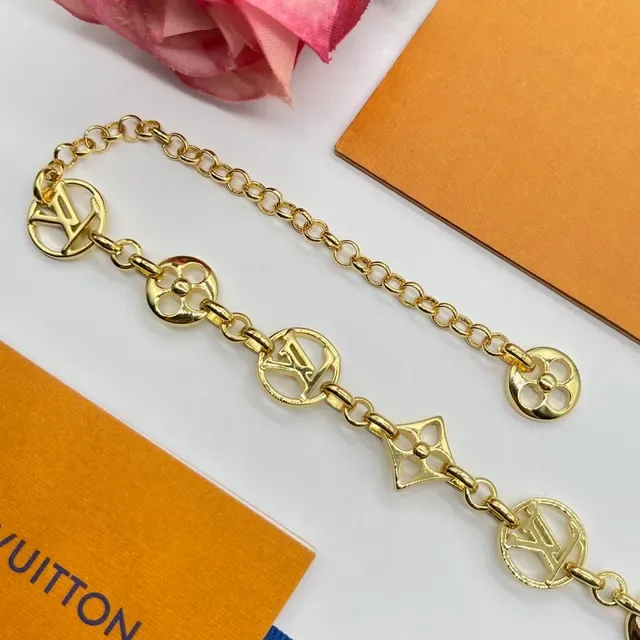 Louis Vuitton LV Flower Gold-Tone Chain Necklace 3