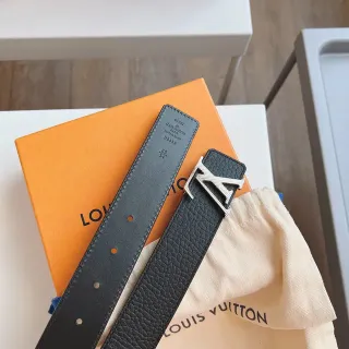 Louis Vuitton LV Initiales Black Pebbled Leather Belt