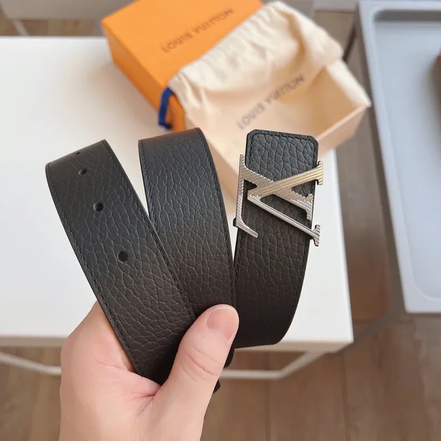 Louis Vuitton LV Initiales Black Pebbled Leather Belt 2
