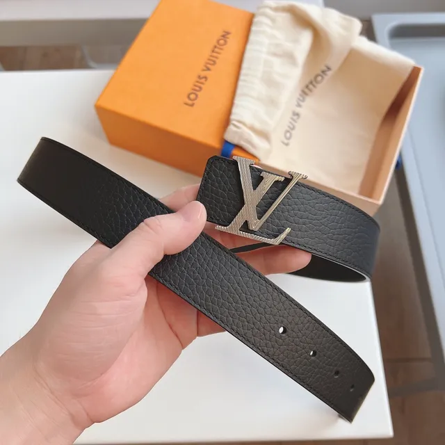Louis Vuitton LV Initiales Black Pebbled Leather Belt 5