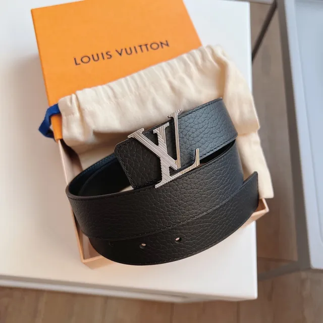 Louis Vuitton LV Initiales Black Pebbled Leather Belt 6
