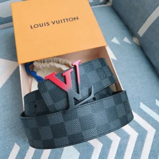 Louis Vuitton LV Initiales গ্র্যাডিয়েন্ট লাল কালো চামড়ার বেল্ট