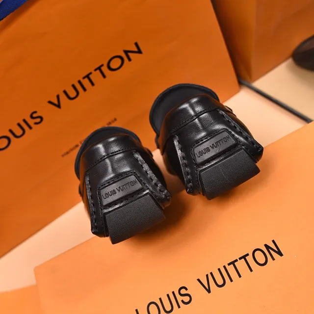 Louis Vuitton LV mocassin noir gris monogramme toile boucle métallique courroie mocassin 2