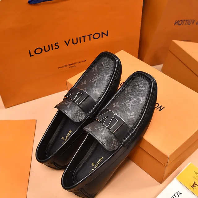 Louis Vuitton LV mocassin noir gris monogramme toile boucle métallique courroie mocassin 3