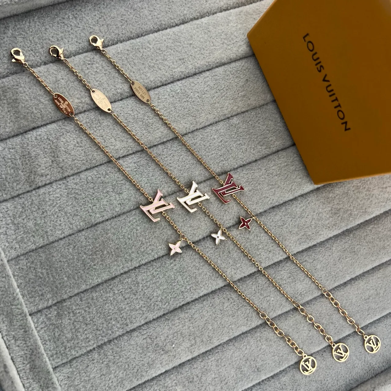 Louis Vuitton LV Monogram Star Enamel Charm Bracelet 6