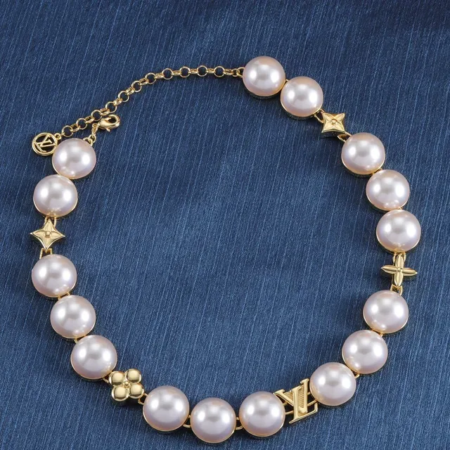 Collier de perles multi-couches Louis Vuitton LV Pearls Beige et Or 7