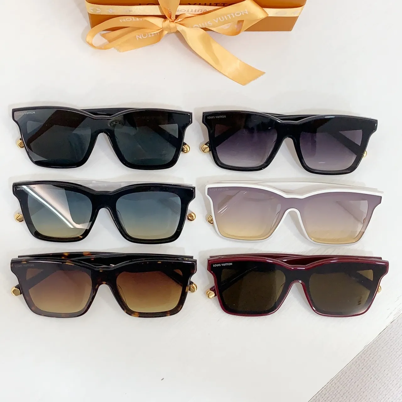 Louis Vuitton LV Script Square Black Sunglasses 8