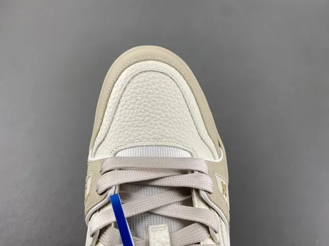 Louis Vuitton LV Trainer Beige Blanc Semelle multicouche Tissu et cuir grainé Sneakers Lifestyle 6
