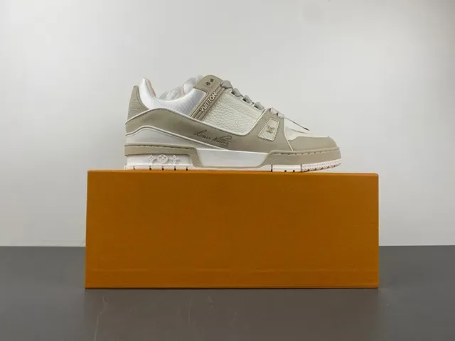 Louis Vuitton LV Trainer Beige Blanc Semelle multicouche Tissu et cuir grainé Sneakers Lifestyle 15