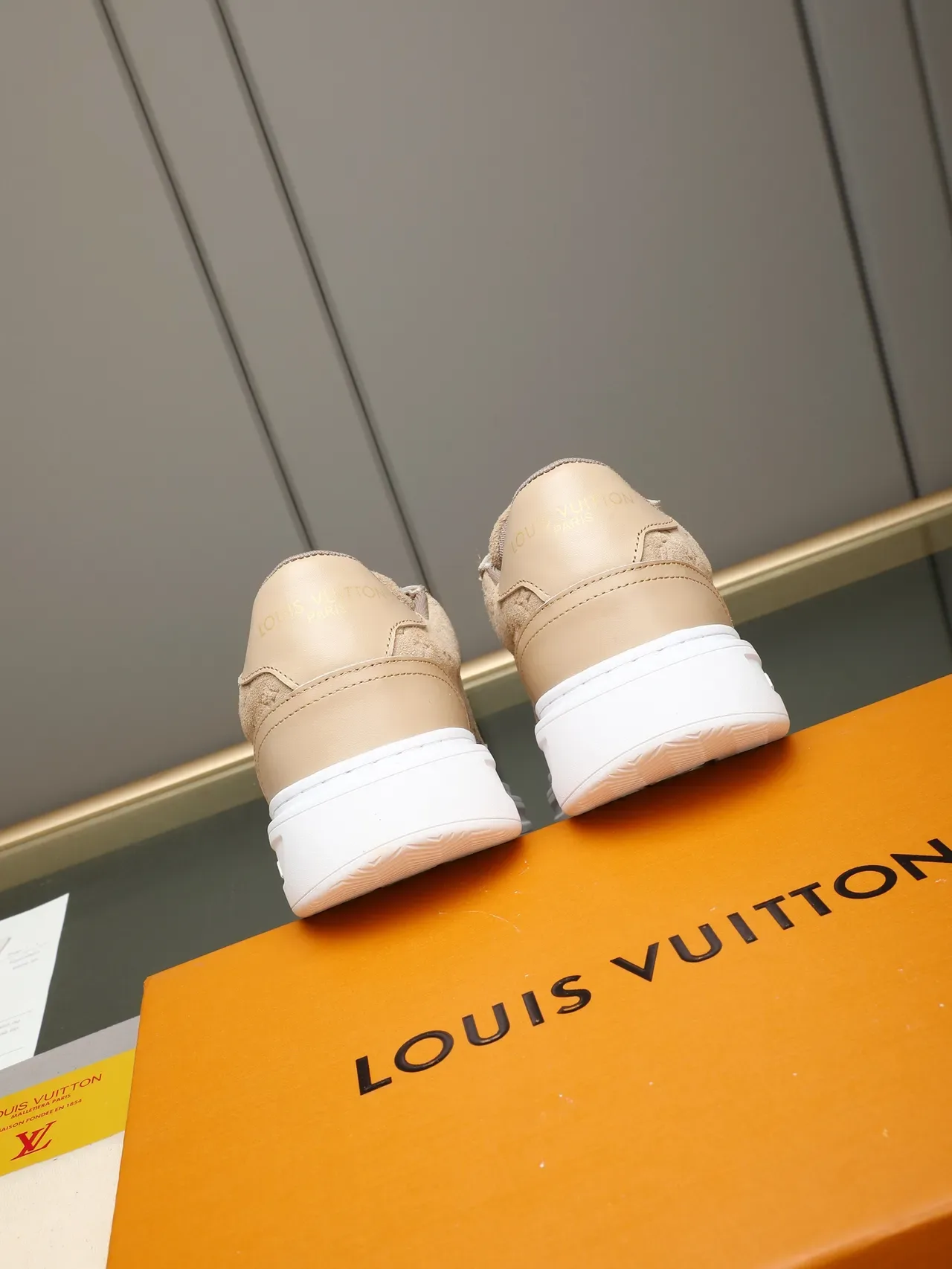 Louis Vuitton LV Trainer Beige White Monogram Suede Upper Smooth Leather Overlays Lifestyle Sneakers 3