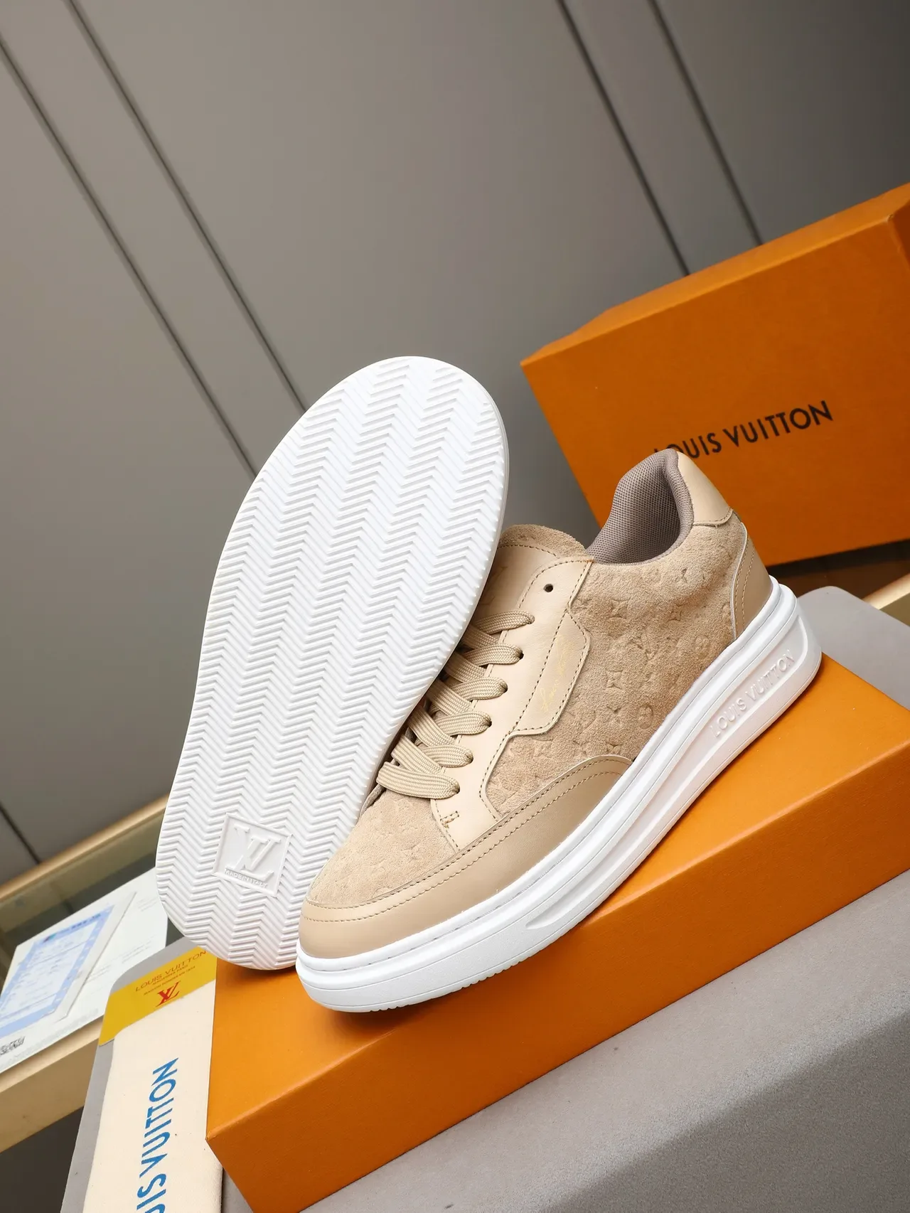 Louis Vuitton LV Trainer Beige White Monogram Suede Upper Smooth Leather Overlays Lifestyle Sneakers 4