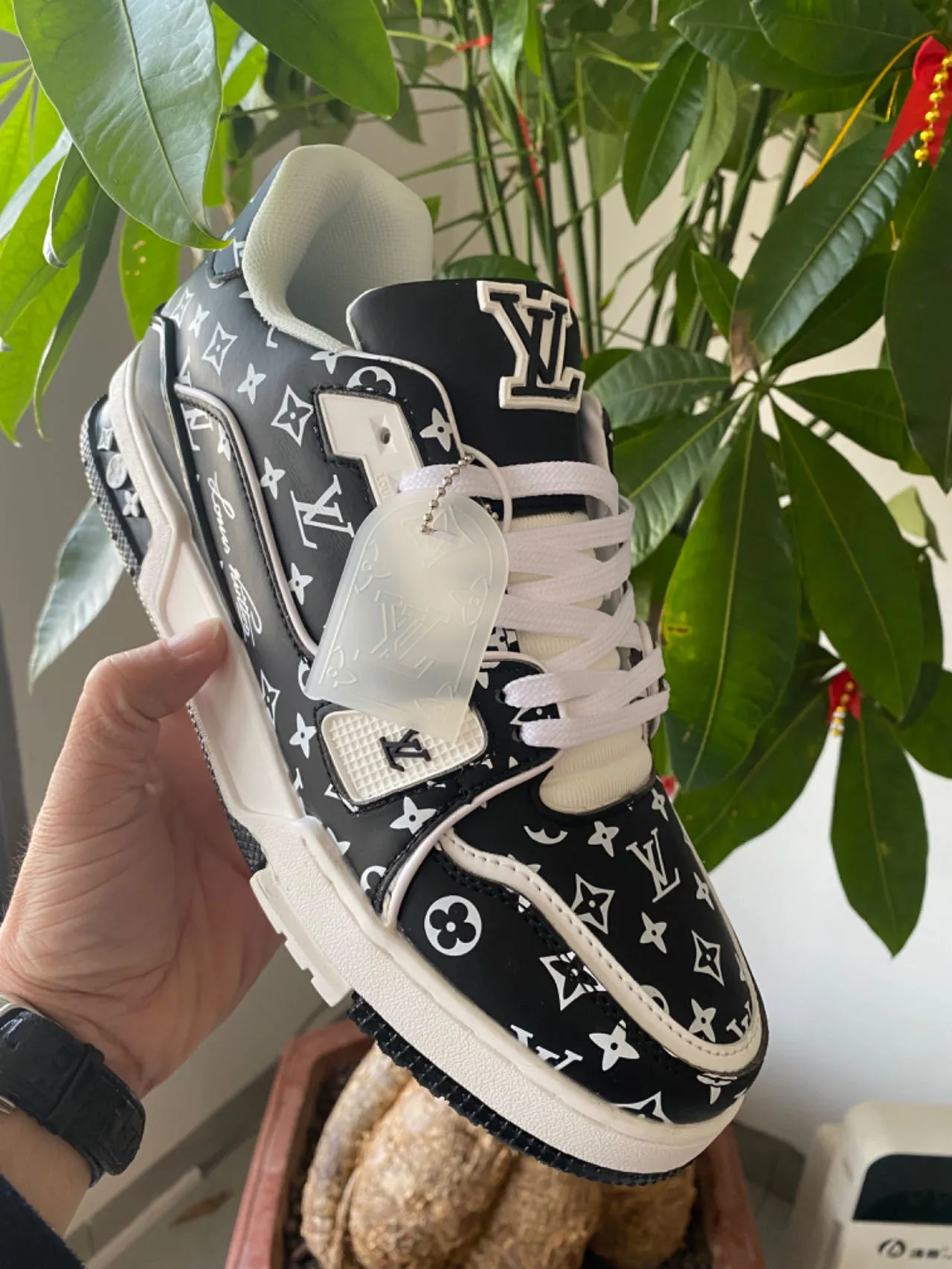 Louis Vuitton LV Trainer Black Yellow Chunky Layered Sole Synthetic Leather Upper Lifestyle Sneakers 2