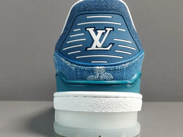 Louis Vuitton LV Trainer Chaussures Lifestyle Bleu Denim Monogram Tige Double bretelle Jaula 8