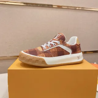 Louis Vuitton LV Trainer Marrón Beige Monogram Lona Superior Grid-Tread Suela de Goma Lifestyle Sneakers