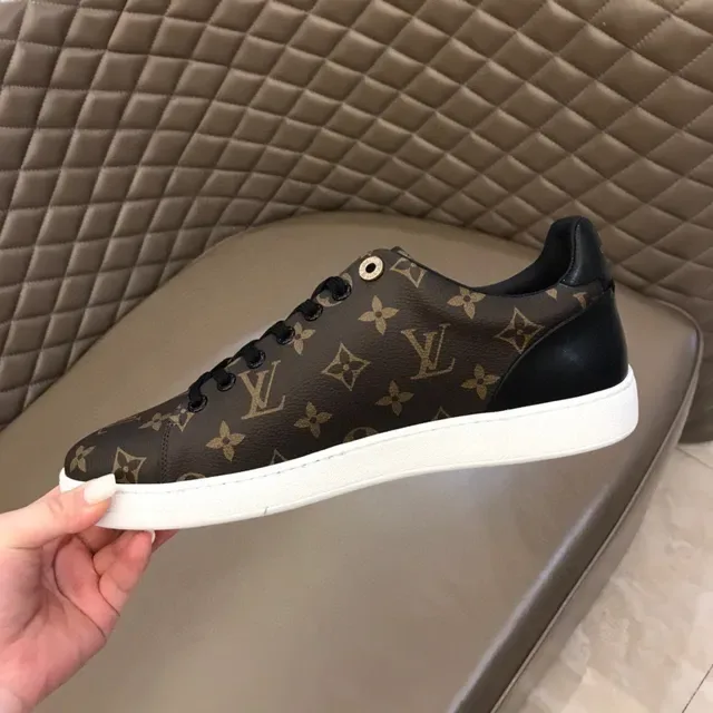 Louis Vuitton LV Trainer Marron Noir Monogram Canvas Cuir Contrefort Talon Sneakers Lifestyle 3