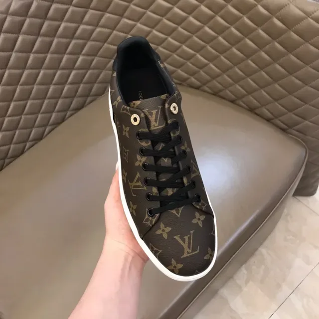 Louis Vuitton LV Trainer Marron Noir Monogram Canvas Cuir Contrefort Talon Sneakers Lifestyle 4