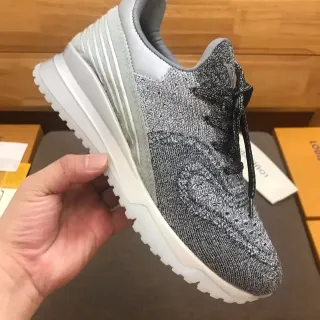 Louis Vuitton LV Trainer Gris Negro Tejido Superior Suela Blanca Esculpida Zapatillas Lifestyle