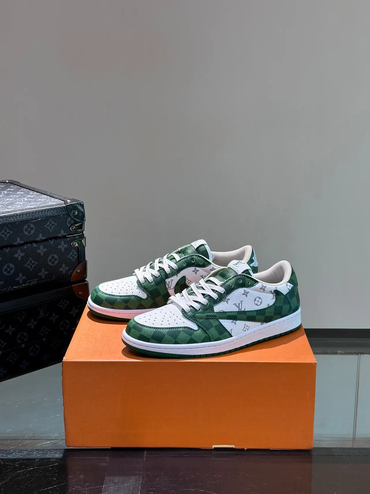Louis Vuitton LV Trainer Green White Low-Top Monogram-Print Lifestyle Sneakers 3