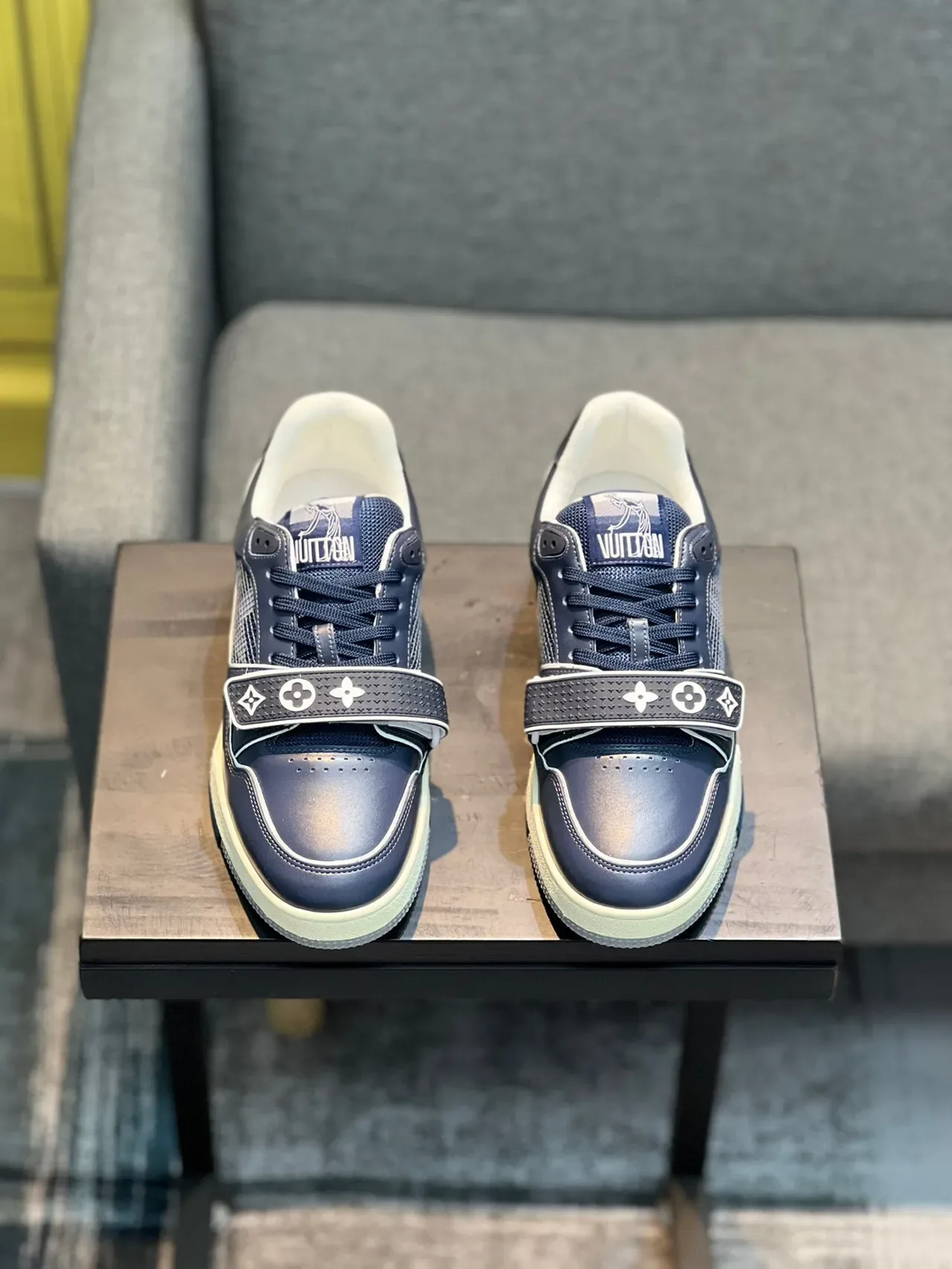 路易威登 LV Trainer 海军白 低帮 印花带 生活运动鞋 5