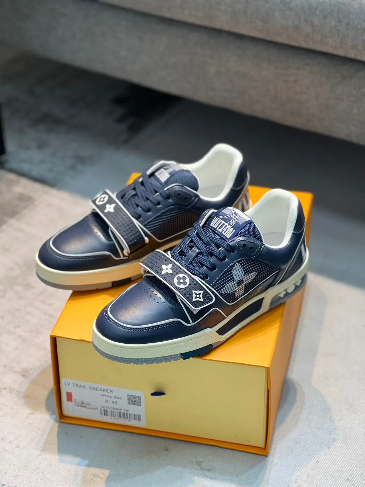 路易威登 LV Trainer 海军白 低帮 印花带 生活运动鞋 6