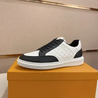 Louis Vuitton LV Trainer White Black Monogram-Embossed Leather Two-Tone Panel Construction Lifestyle Sneakers