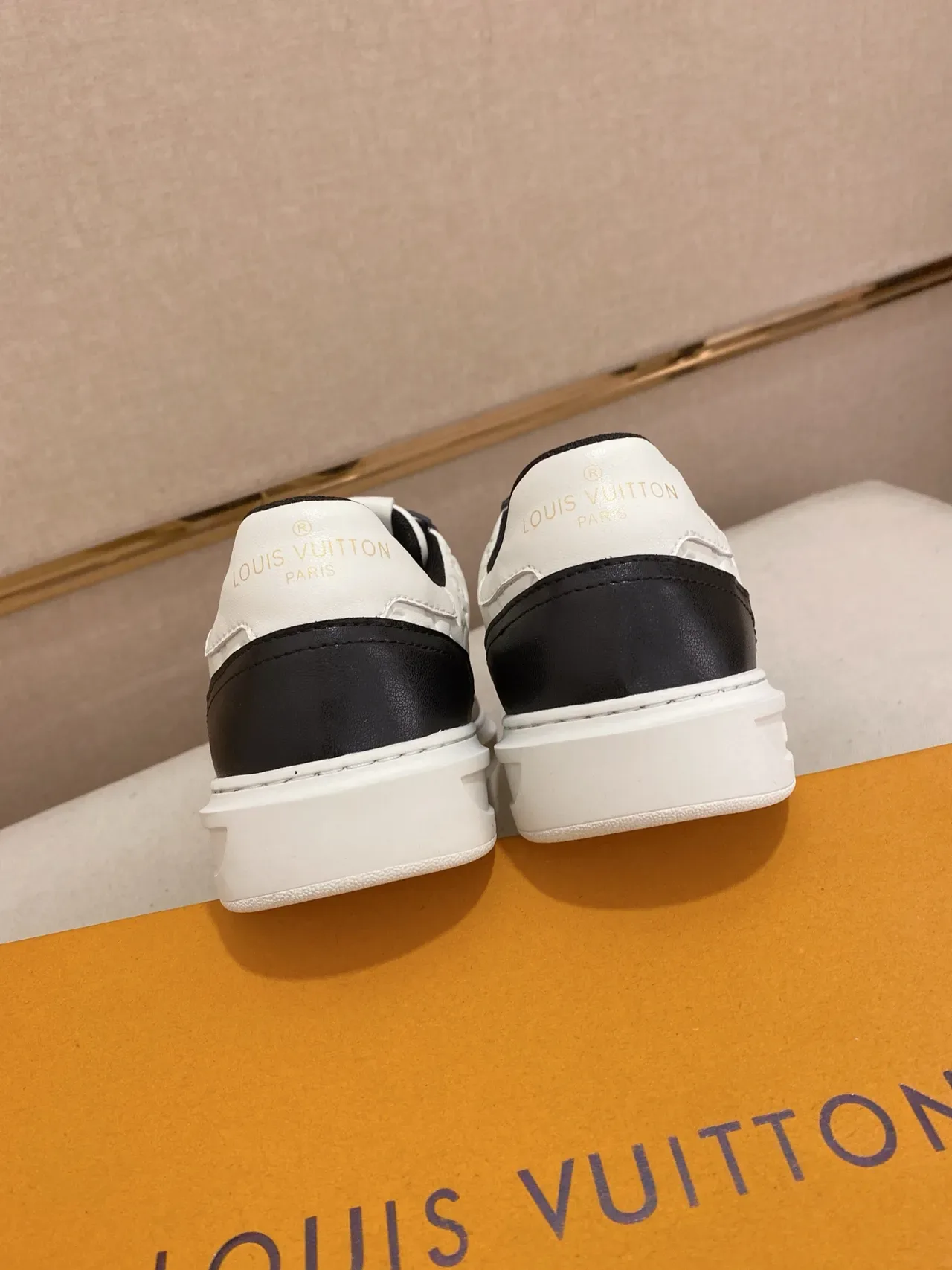 Louis Vuitton LV Trainer White Black Monogram-Embossed Leather Two-Tone Panel Construction Lifestyle Sneakers 4