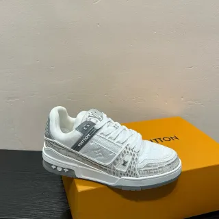 Louis Vuitton LV Trainer Blanco Gris Paneles de cuero con estampado de cocodrilo en capas Sneakers lifestyle