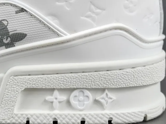 Louis Vuitton LV Trainer White Gray Monogram-Print Sculpted Midsole Lifestyle Sneakers 7