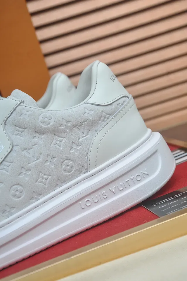 लুইस ভিটন LV Trainer সাদা Monogrammed উপরের প্ল্যাটফর্ম সোল लাইफस्टाइल स्निकार 2