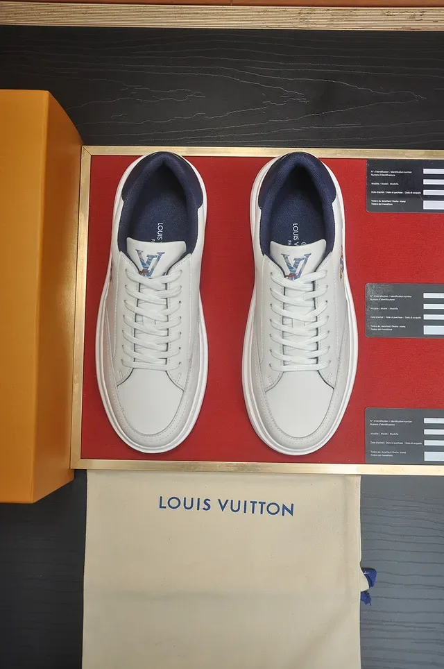 Louis Vuitton LV Trainer أبيض بحري منخفضة الرقبة مطرزة نقشة المونوغرام أسلوب حياة حذاء رياضي 5