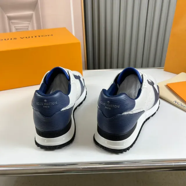 Louis Vuitton LV Trainer Sneakers Lifestyle Blanc et Navy Cuir Monogram Panneaux Bloqués de Couleur 6