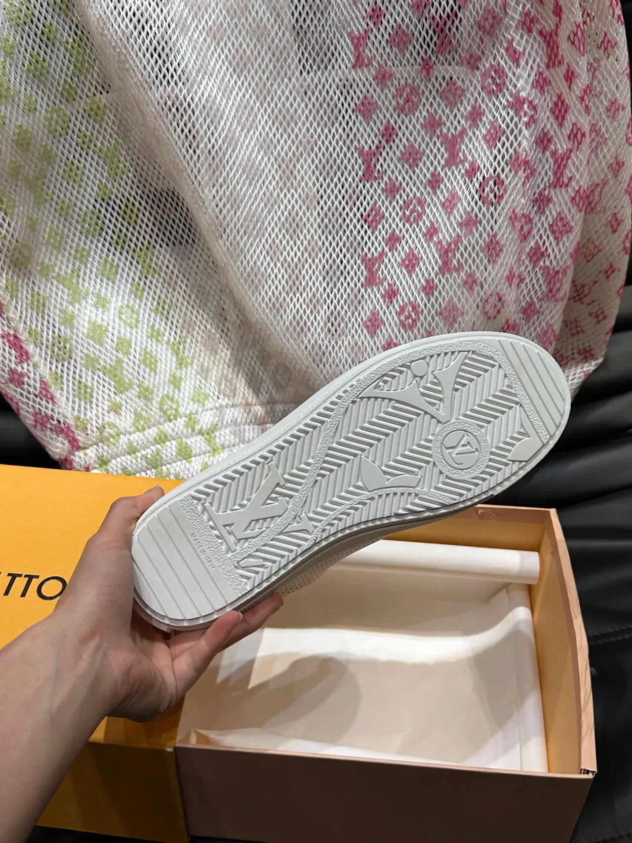 Louis Vuitton LV Trainer সাদা লাল পরফোরেটেড লেদার লো-টপ লাইফস্টাইল স্নিকার 9