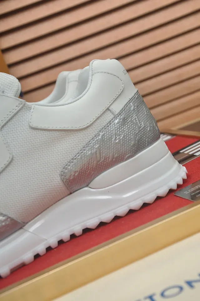 Louis Vuitton LV Trainer Blanc Argent Low-Top Maille Et Cuir Estampé Partie Supérieure Lifestyle Sneakers 2