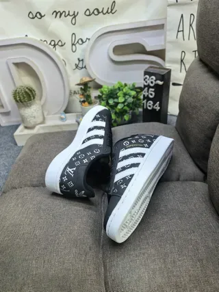 Louis Vuitton LV Trainer White Silver Monogram-Printed Leather Upper Perforated Toe Cap Lifestyle Sneakers 16