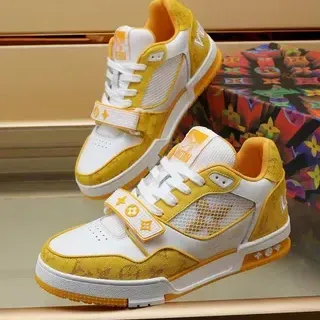 Louis Vuitton LV Trainer Amarillo Blanco Monogramado Textil Malla Panel Estilo de vida Zapatillas