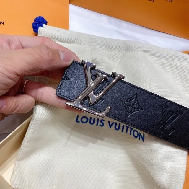 Louis Vuitton LV Turnlock Cinturón Negro Monogram Empreinte Cuero 5