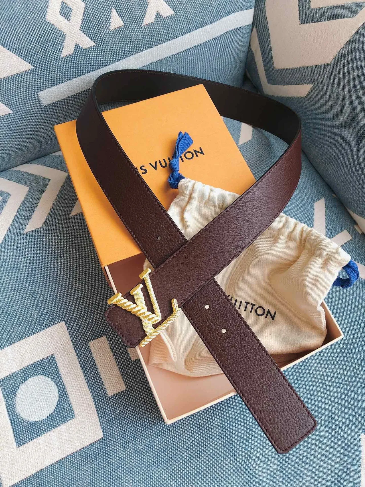 Louis Vuitton LV Twist بني ذهبي حبل ملتوي مونوغرام إبزيم جلد حبيبي حزام 5