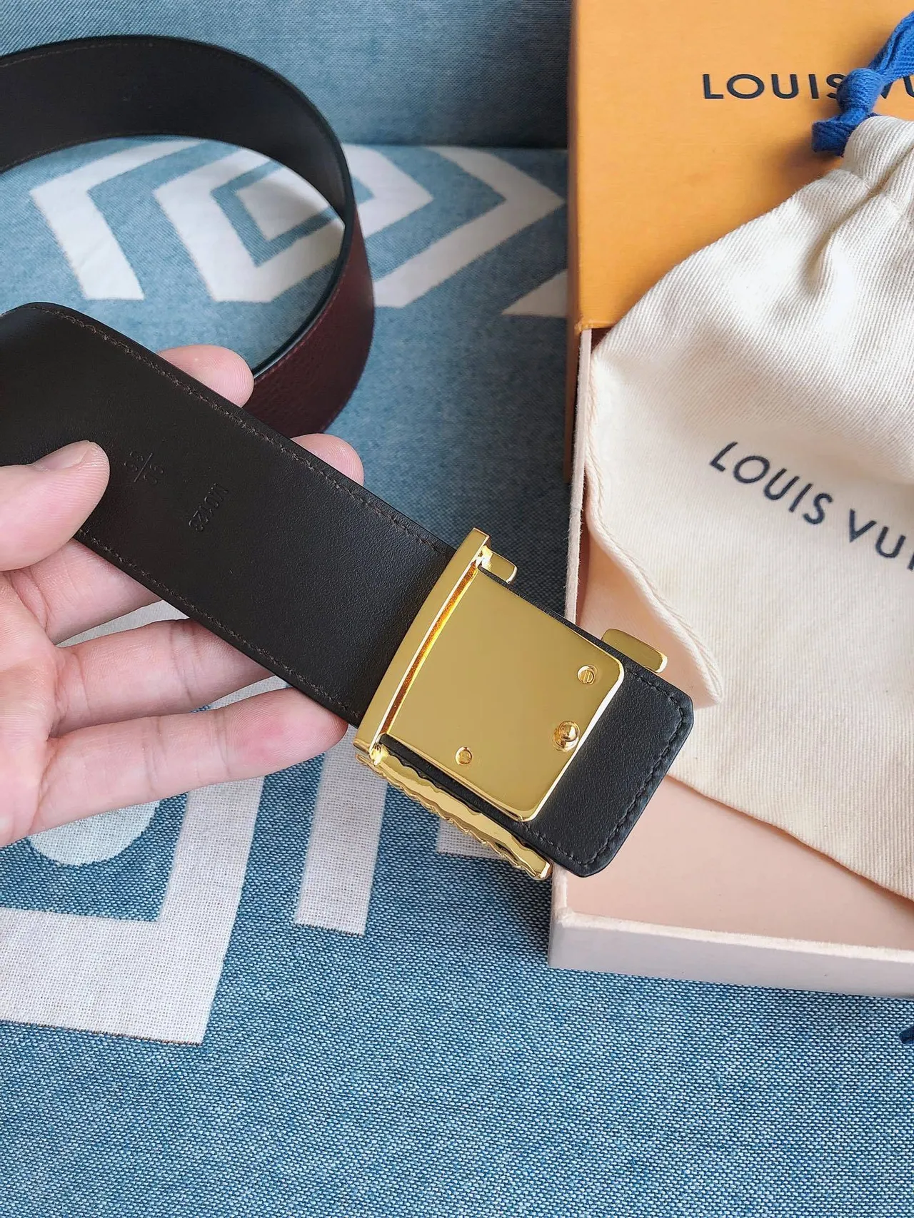 Louis Vuitton LV Twist بني ذهبي حبل ملتوي مونوغرام إبزيم جلد حبيبي حزام 7