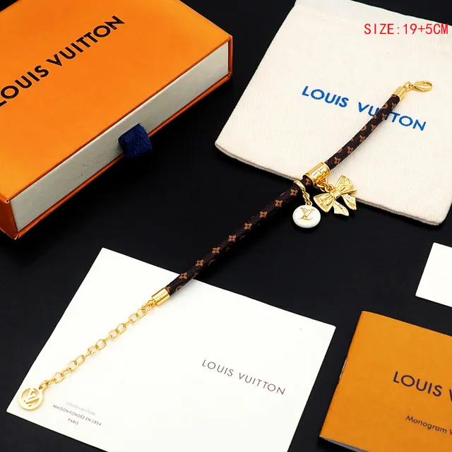Louis Vuitton Monogram Pulsera de cordón trenzado de oro con charm 5