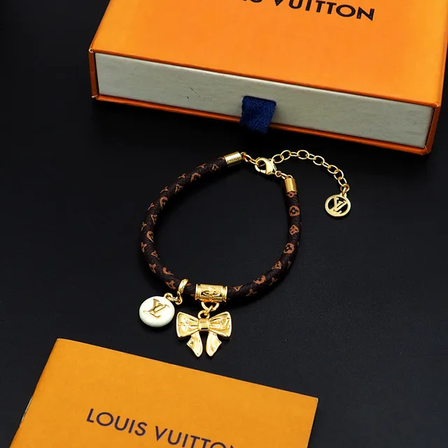 Louis Vuitton Monogram Pulsera de cordón trenzado de oro con charm 9