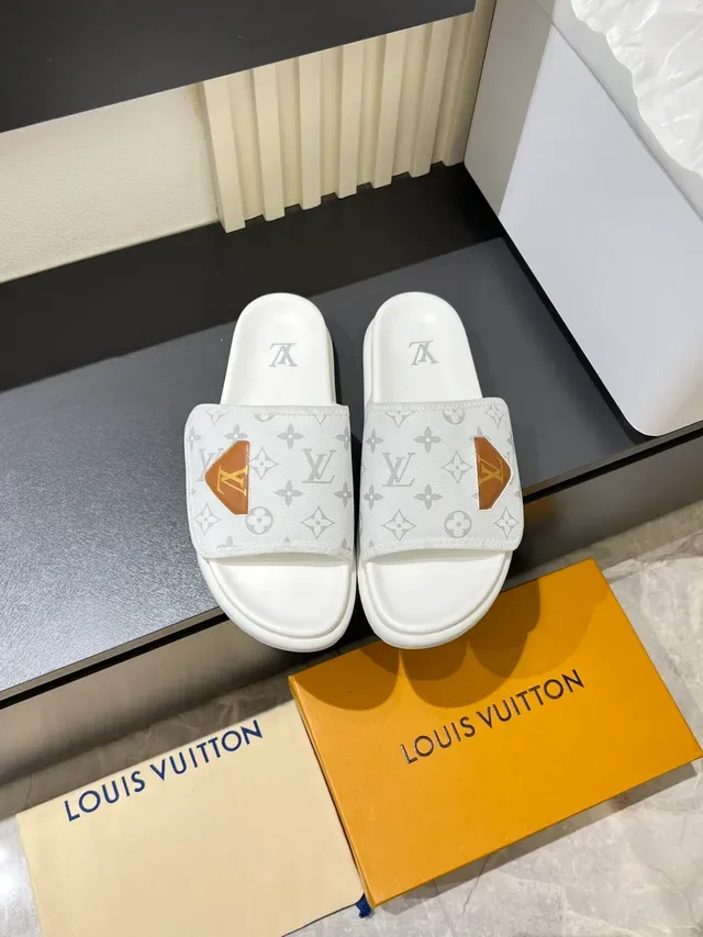 Louis Vuitton Monogram Canvas Single-Strap Slide Slippers 10